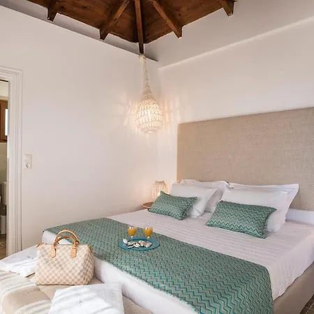Seaview Ormos, Heated Pool, Sea & Sun Villa Chorafakia