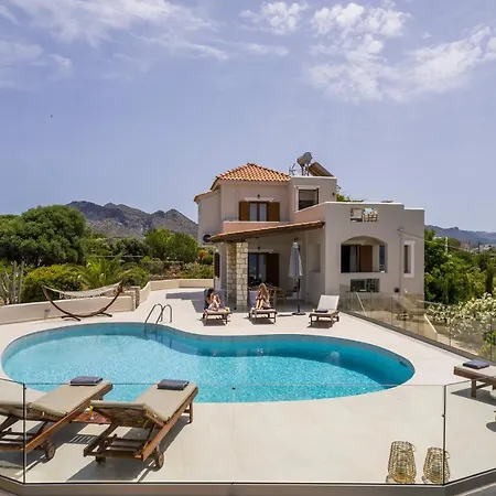Seaview Ormos, Heated Pool, Sea & Sun Villa Chorafakia